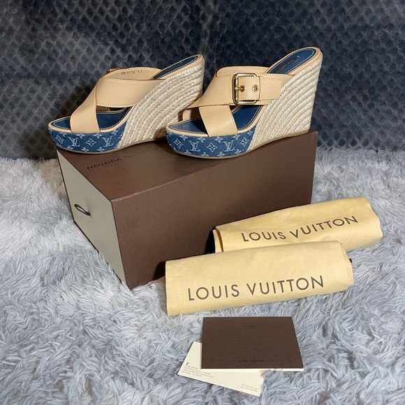 💙 Louis Vuitton Vachetta and Denim Espadrille Wedge Heels 💙 - Picture 8 of 15